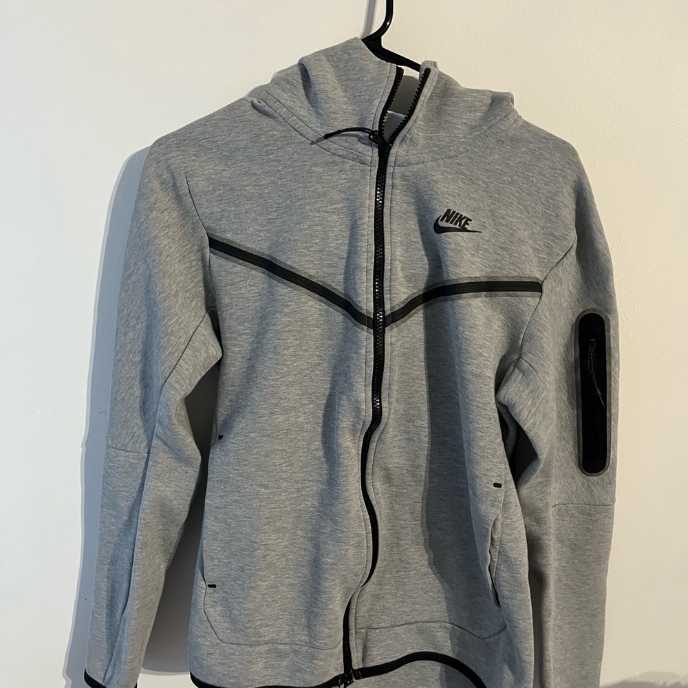 Gray nike tech